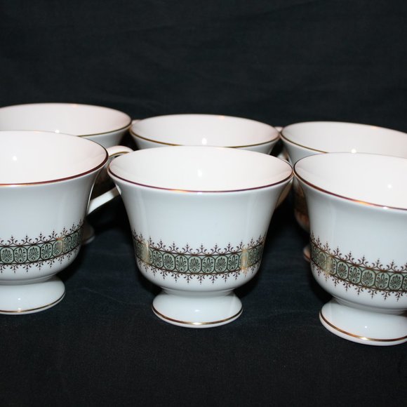Wedgwood Argyll Bone China 15pc Tea Set - Picture 16 of 16